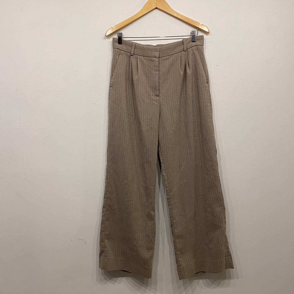 Abercrombie & Fitch Sloane Tailored Pant Short Taupe Pinstripe Wide Leg Pleated